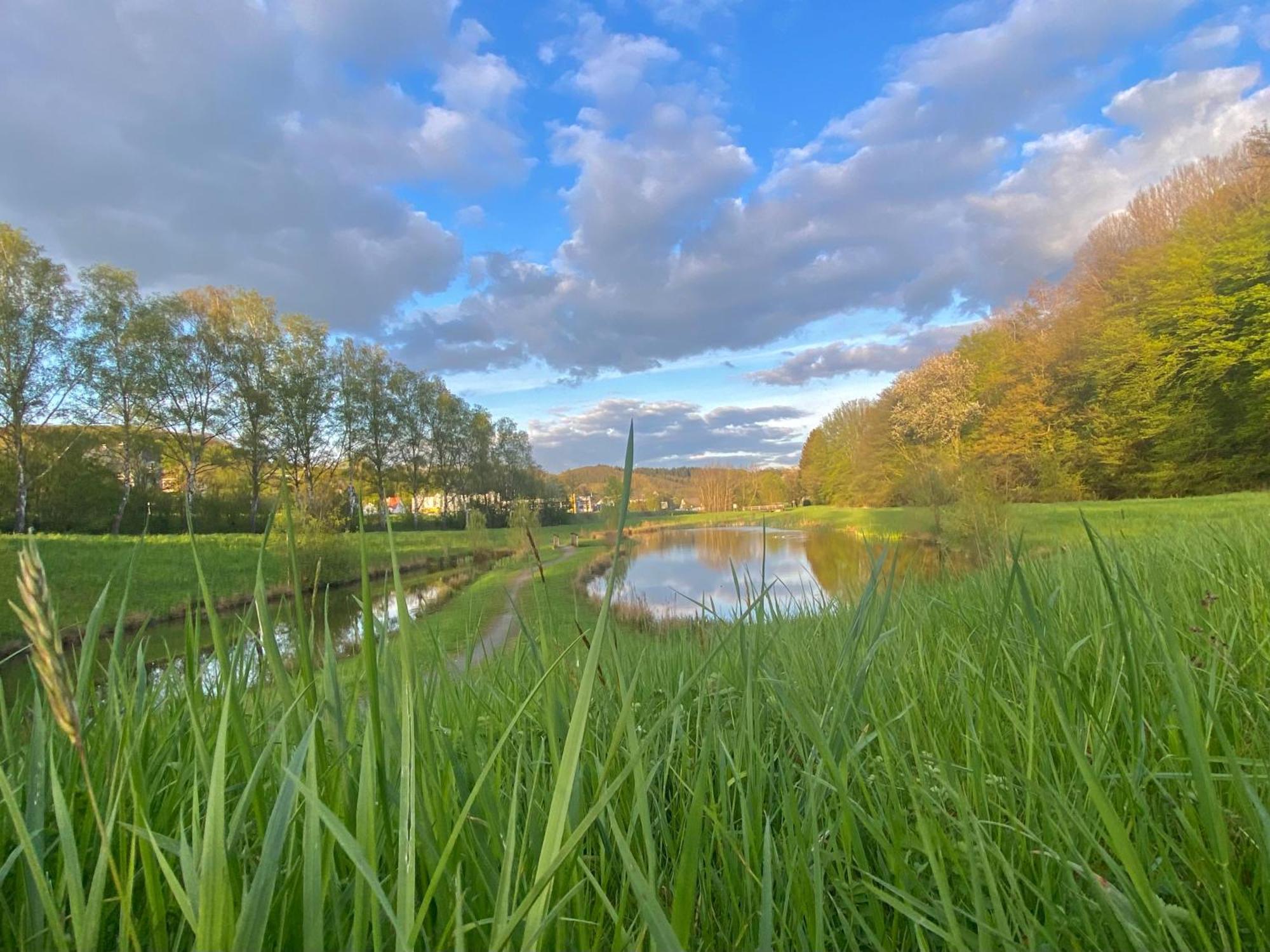 Fruehstueckspension Zur Krone Bad Endbach Esterno foto